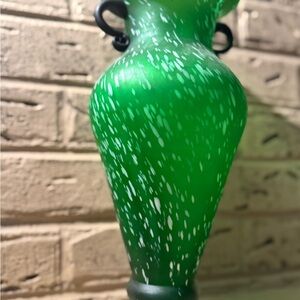 Super Rare Green Speckled Satin Art Vase/Urn With Handles